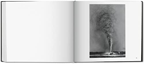 Sebastiao Salgado. Kuwait. A Desert on Fire - Retail Maharaj