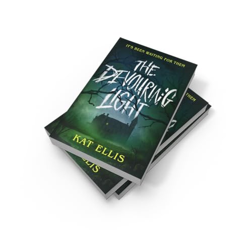 The Devouring Light: The brand new, terrifying YA horror from the award-winning author of Wicked Little Deeds - Retail Maharaj