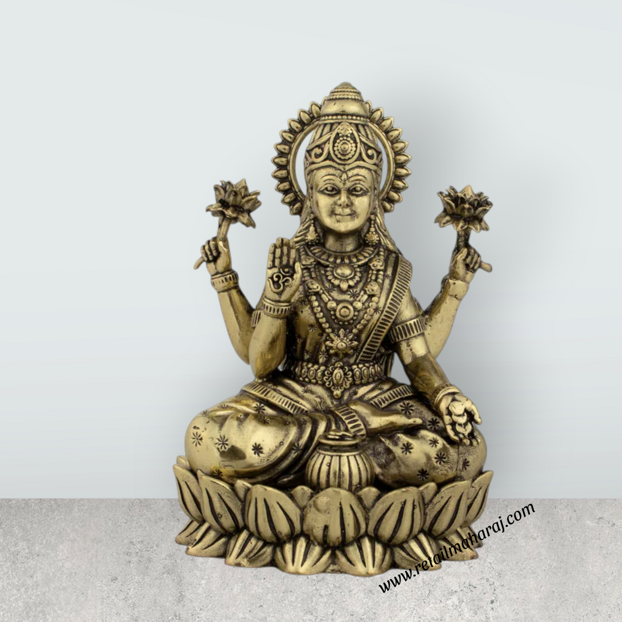 Laxmi Devi Statue - 4 x 3 Inches | Lakshmi Statue Sitting On Lotus / Brass Idol/ Maha Laxmi Idol for Pooja/ 290 Gms Approx - Retail Maharaj