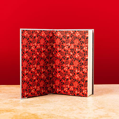 Poirot-The Adventure Of The Christmas Pudding Âspecial Editi: A Mystery Anthology of Hercule Poirot and Miss Marple Short Stories - Retail Maharaj