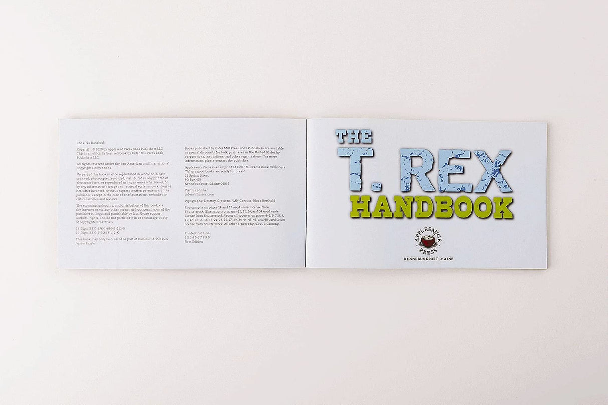 Dinosaurs: 550-Piece Jigsaw Puzzle & Book: A 550-Piece Family Jigsaw Puzzle Featuring the T-Rex Handbook! (Discovering) - Retail Maharaj