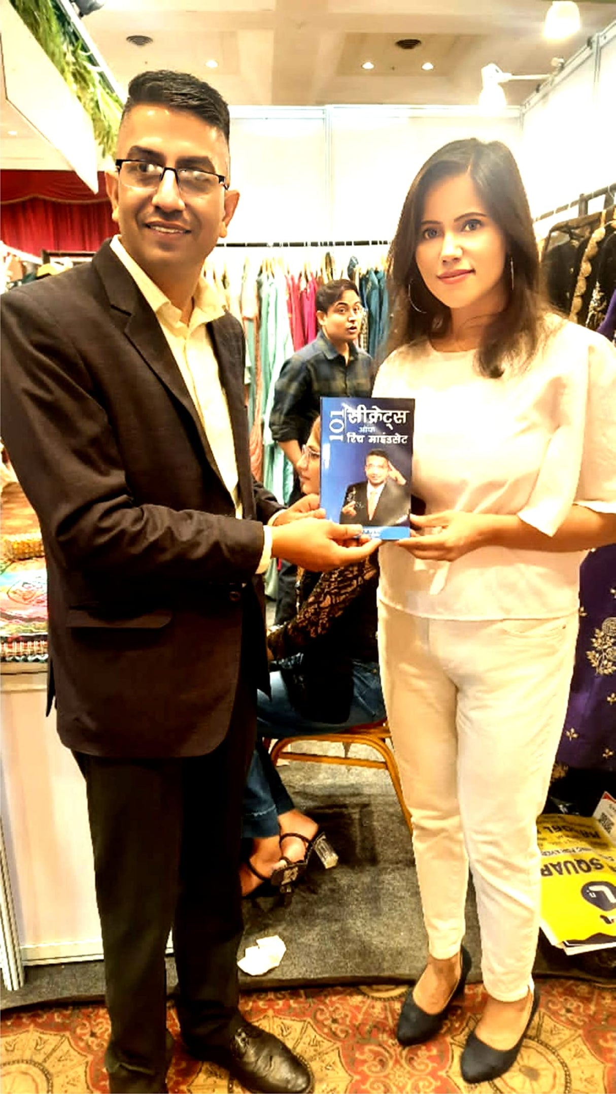 101 SECRETS OF RICH MINDSET 101 सीक्रेट्स ऑफ़ रिच माइंडसेट - Retail Maharaj