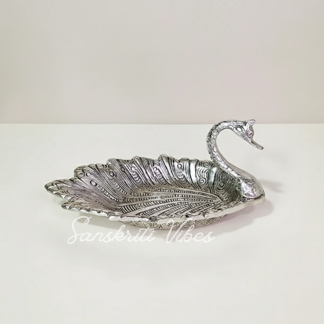 Metal Duck Shape Decorative Dry Fruit Tray Bowl Silver Finish for Table and Home Decoration (Silver) - Retail Maharaj