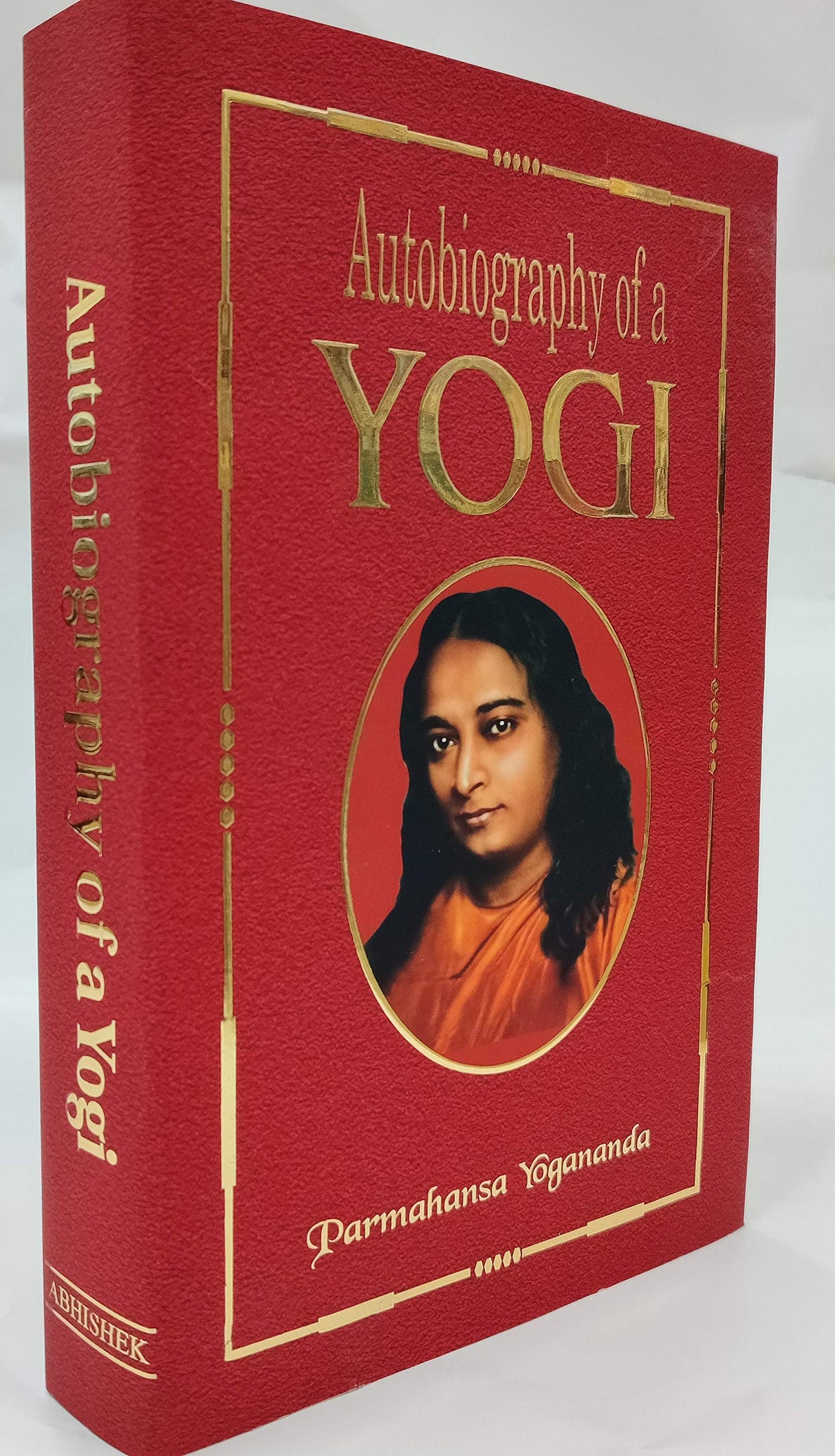 Autobiography of A Yogi: Golden Embossed Limited Gift Edition - Retail Maharaj