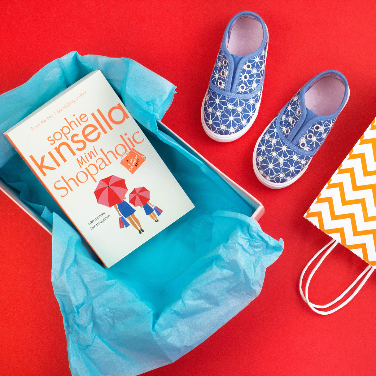 Mini Shopaholic: (Shopaholic Book 6) - Retail Maharaj