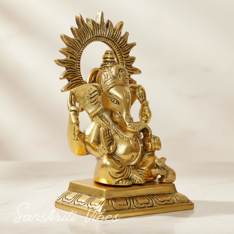 White Metal Gold Plated Ganesh Sitting On Chocki Showpiece Idol For Home Decor And Gift Purpose Decorative Showpiece 15 Cm Aluminium Ganpati Murti - Retail Maharaj