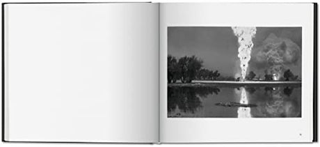 Sebastiao Salgado. Kuwait. A Desert on Fire - Retail Maharaj