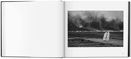 Sebastiao Salgado. Kuwait. A Desert on Fire - Retail Maharaj