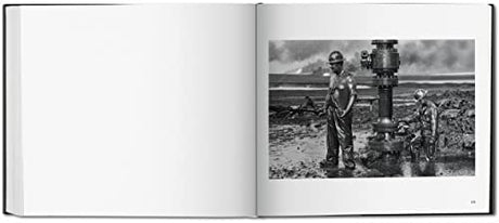 Sebastiao Salgado. Kuwait. A Desert on Fire - Retail Maharaj