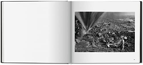 Sebastiao Salgado. Kuwait. A Desert on Fire - Retail Maharaj