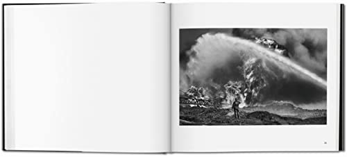 Sebastiao Salgado. Kuwait. A Desert on Fire - Retail Maharaj