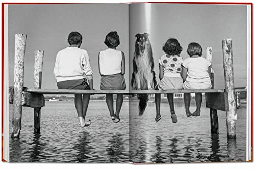 Walter Chandoha. Dogs. Photographs 1941-1991 - Retail Maharaj