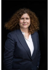 The Future-Proof Career: A new guide to work and success in the workplace in 2024 written by the host of the Financial Times award-winning Working It podcast - Retail Maharaj