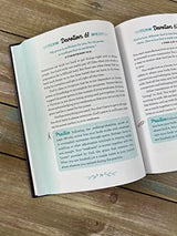 A Mindful Moment: 5-Minute Meditations and Devotions - Retail Maharaj