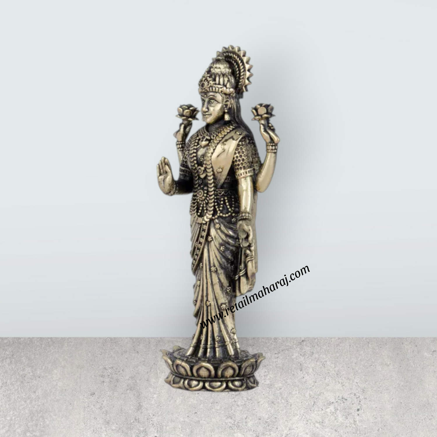 Laxmi Statue – Lakshmi Standing on Lotus Brass Idol for Pooja (6 x 2.5 Inches | Approx. 195 g) - Retail Maharaj