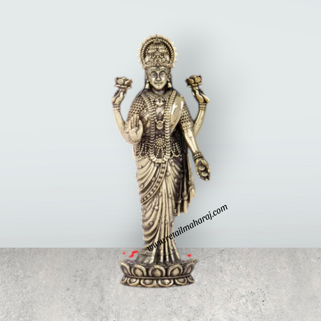Laxmi Statue – Lakshmi Standing on Lotus Brass Idol for Pooja (6 x 2.5 Inches | Approx. 195 g) - Retail Maharaj