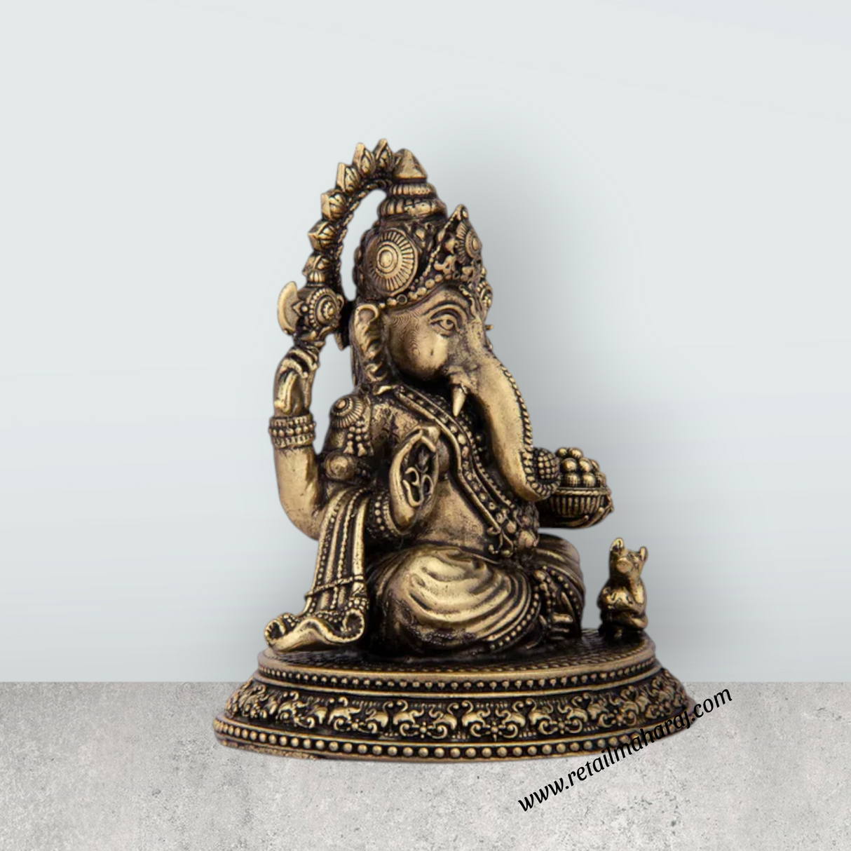Krishnan Statue - 7.5 x 3.25 Inches | Brass idol/ Krishna Flute Statue for Pooja/ 375 Gms Approx - Retail Maharaj