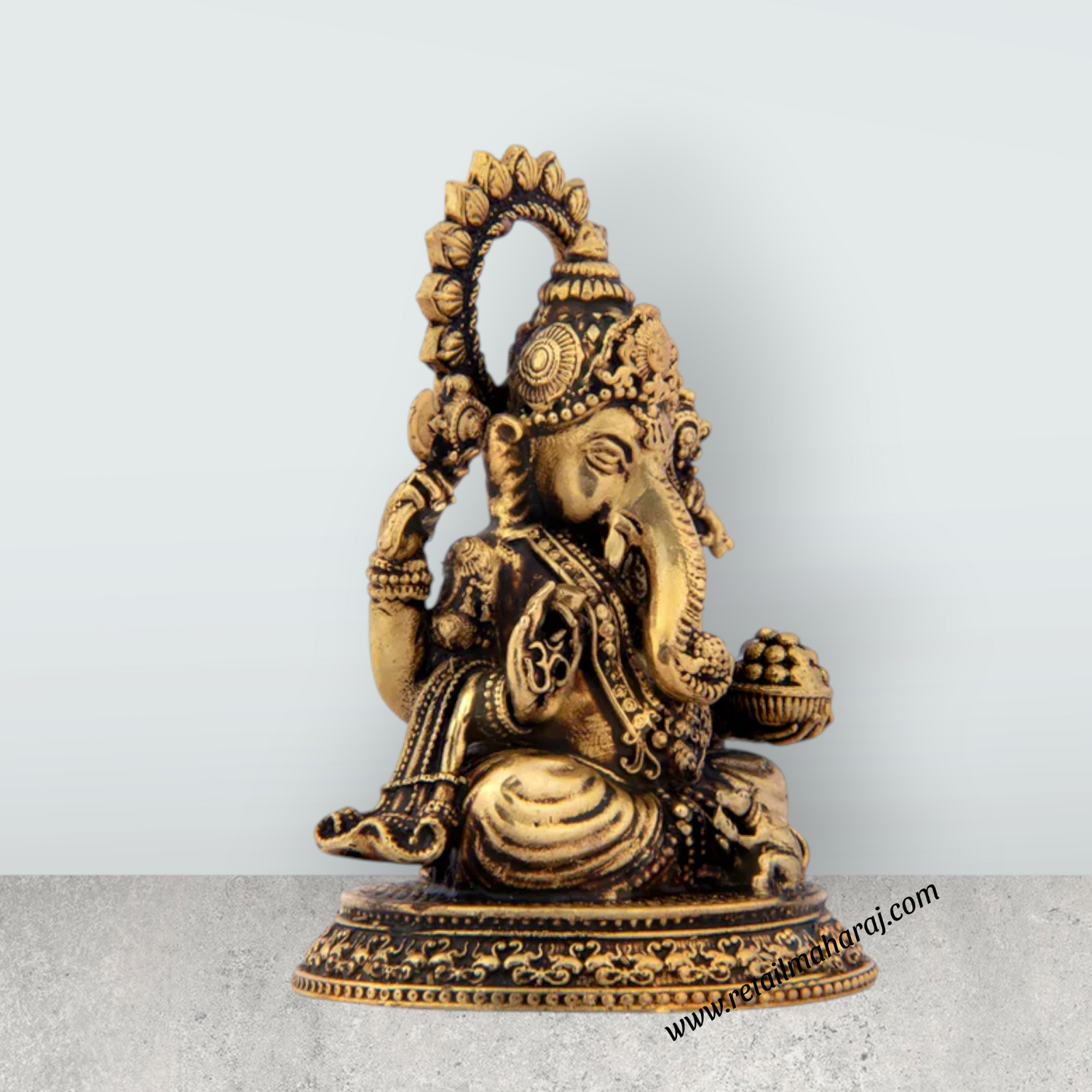 Ganesh Statue - 2.75 x 2 Inches | Brass Vinayaka Idol / Ganesh Idol for Pooja / 95 Gms Approx - Retail Maharaj