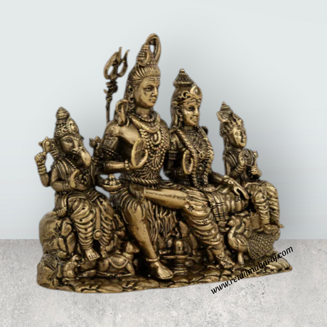 Shiv Parivar – 3.5 x 3.75 Inches | Brass Shiv Parivar Murti / Shiv Family Idol for Home Temple & Pooja Decor - Retail Maharaj