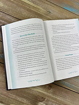 A Mindful Moment: 5-Minute Meditations and Devotions - Retail Maharaj
