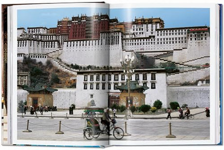 Living in Asia (40th Edition) - Retail Maharaj