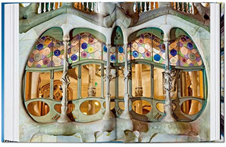 Gaudi. The Complete Works. 40th Ed. - Retail Maharaj