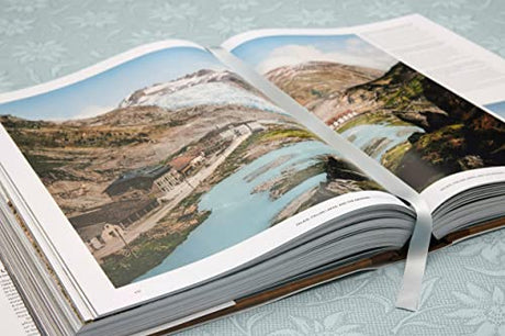 ALPS 1900 A PORTRAIT IN COLOR: A Tour in Color / Eine Reise in Farbe / Un Voyage En Couleurs (XL) - Retail Maharaj