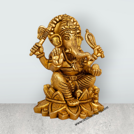 Ganesh Murti Sitting On Lotus - 4.5 x 4 Inches | Antique Brass Idol/ Ganpati Murti for Pooja/ 1.005 Kgs Approx - Retail Maharaj