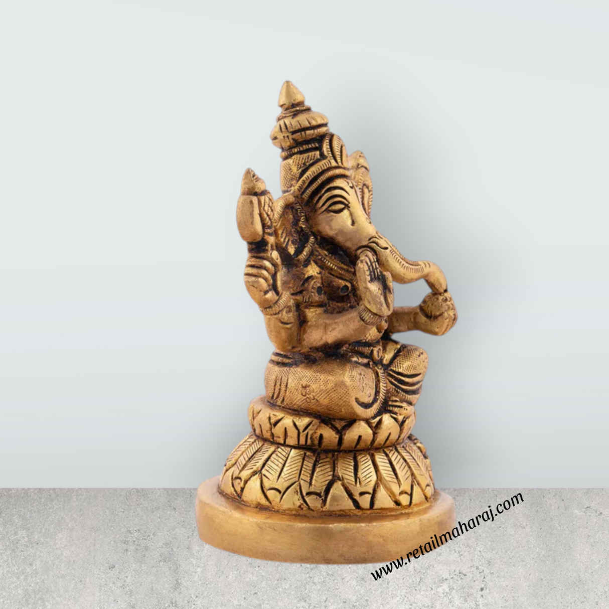 Ganesh Murti - 4.5 x 3 Inches | Antique Brass Statue/ Vinayaka Idol for Pooja / 680 Gms Approx - Retail Maharaj