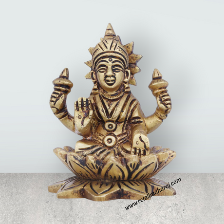 Laxmi Idol - 3.5 x 2 Inches | Antique Brass Idol/ Lakshmi Idol for Pooja/ 420 Gms Approx - Retail Maharaj