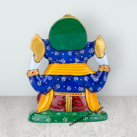 Ganesh Murti – Aluminium Vinayagar Statue / Sitting Ganesha Idol / Painted Ganpati Murti for Pooja (4 x 3.25 Inches) - Retail Maharaj