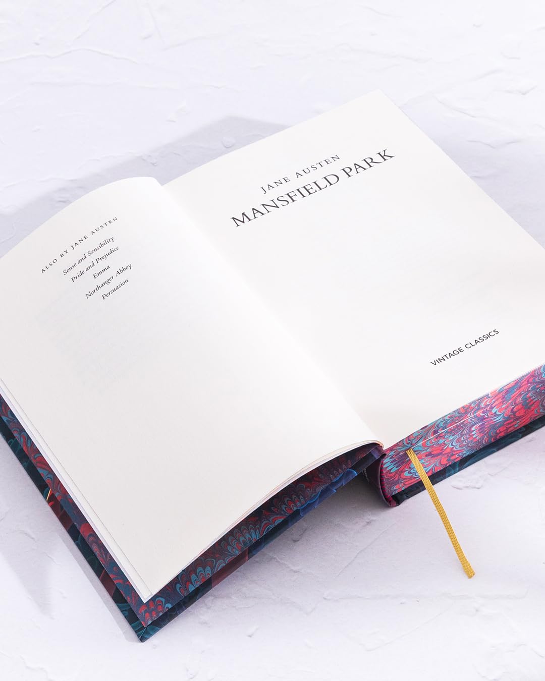 Mansfield Park: A beautiful deluxe gift edition of Jane Austen’s bold and brilliant novel about privilege, class, love and growing up (Vintage Collector's Classics) - Retail Maharaj