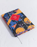 Animal Farm: Orwell’s disturbing political satire introduced by Christopher Hitchens (Vintage Collector's Classics) - Retail Maharaj