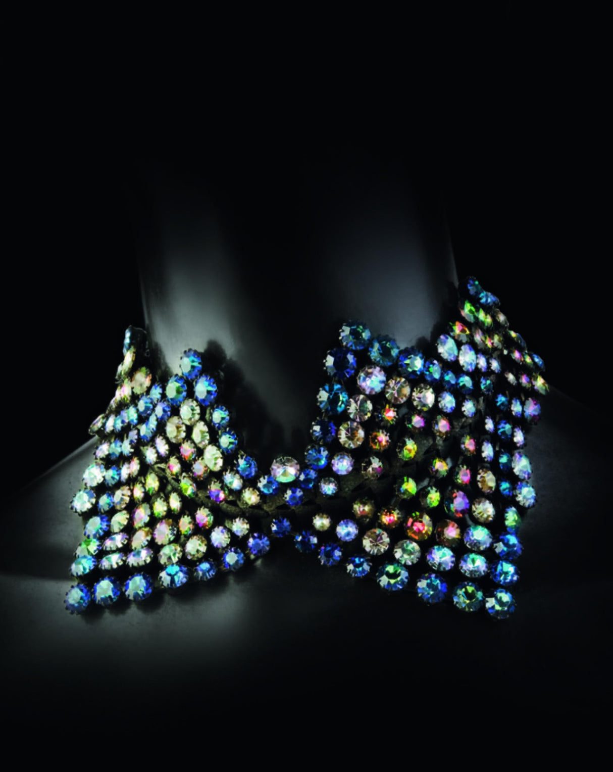 Adorning Fashion: The History of Costume Jewellery to Modern Times - Retail Maharaj