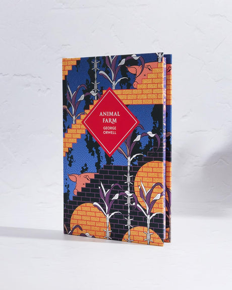 Animal Farm: Orwell’s disturbing political satire introduced by Christopher Hitchens (Vintage Collector's Classics) - Retail Maharaj