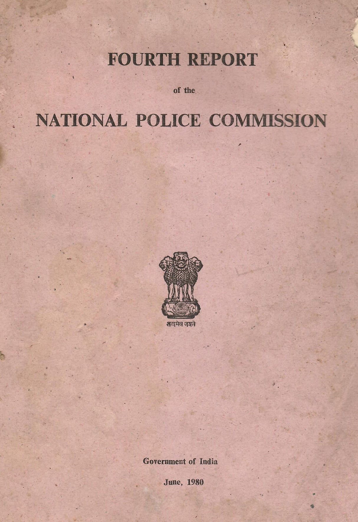Fourth Report of the National Police Commission [Paperback] Govt. of India
