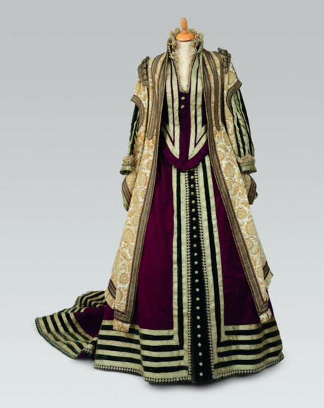 Adorning Fashion: The History of Costume Jewellery to Modern Times - Retail Maharaj