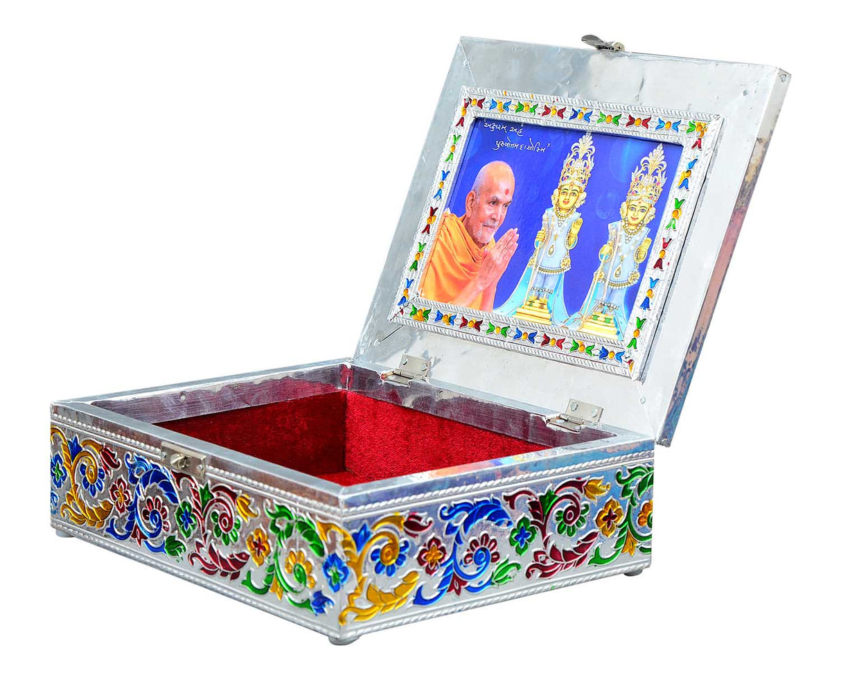 Pooja Peti Minakari