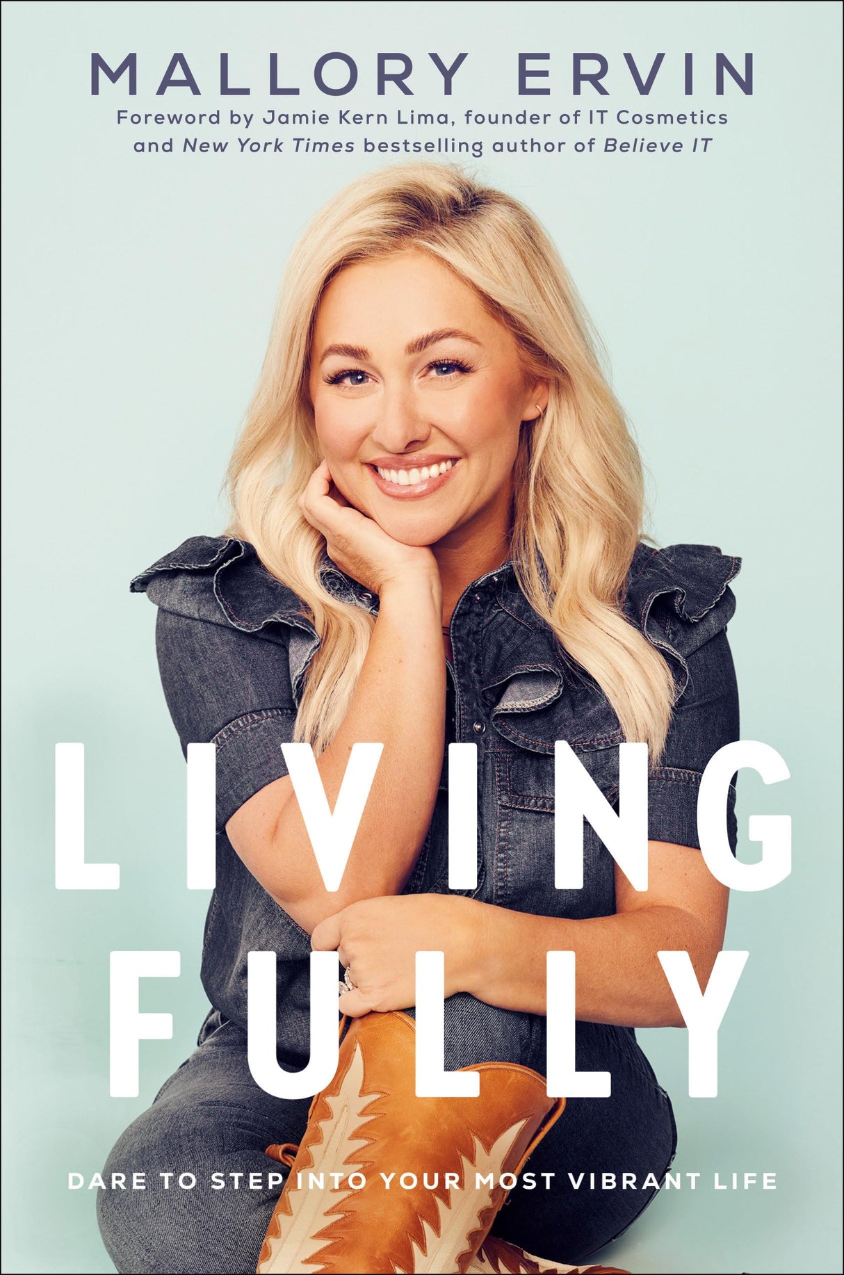 Living Fully: Dare to Step into Your Most Vibrant Life - Retail Maharaj
