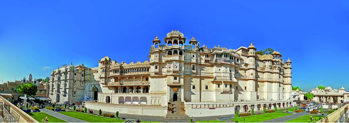 Maharana: The Story of the Rulers of Udaipur - Retail Maharaj