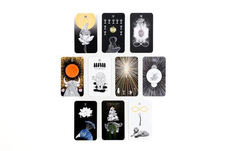 The Sacred Web Tarot: Tarot Deck & Guidebook - Retail Maharaj