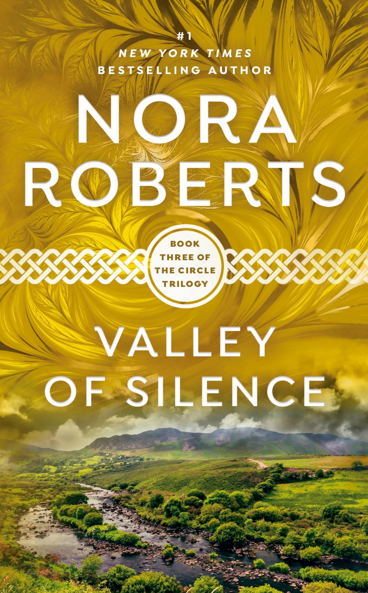 Valley of Silence: 3 (Circle Trilogy) - Retail Maharaj