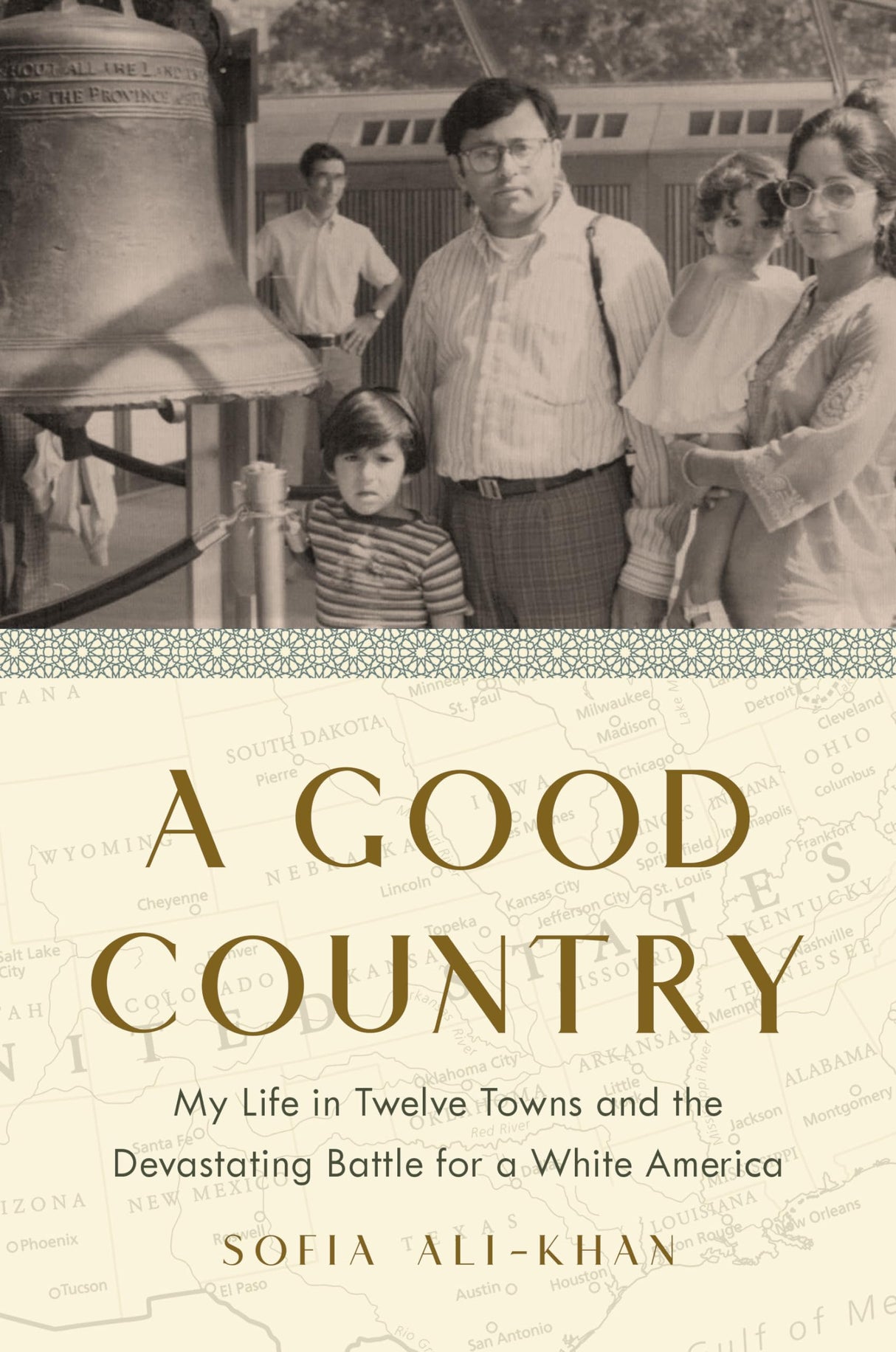 A Good Country: My Life in Twelve Towns and the Devastating Battle for a White America - Retail Maharaj