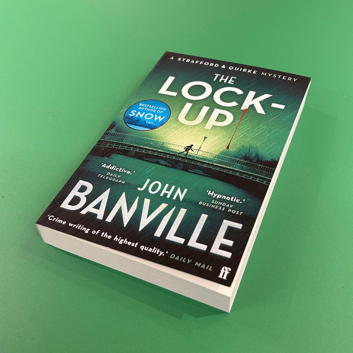 The Lock-Up: A Strafford and Quirke Murder Mystery - Retail Maharaj