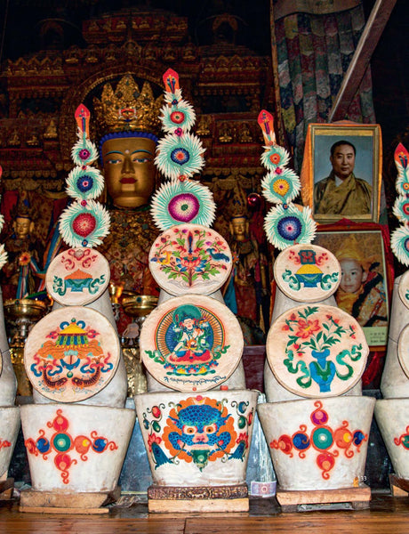 Buddhist Ritual Art of Tibet: A Handbook on Ceremonial Objects and Ritual Furnishings in the Tibetan Temple - Retail Maharaj