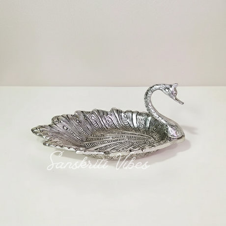 Metal Duck Shape Decorative Dry Fruit Tray Bowl Silver Finish for Table and Home Decoration (Silver) - Retail Maharaj