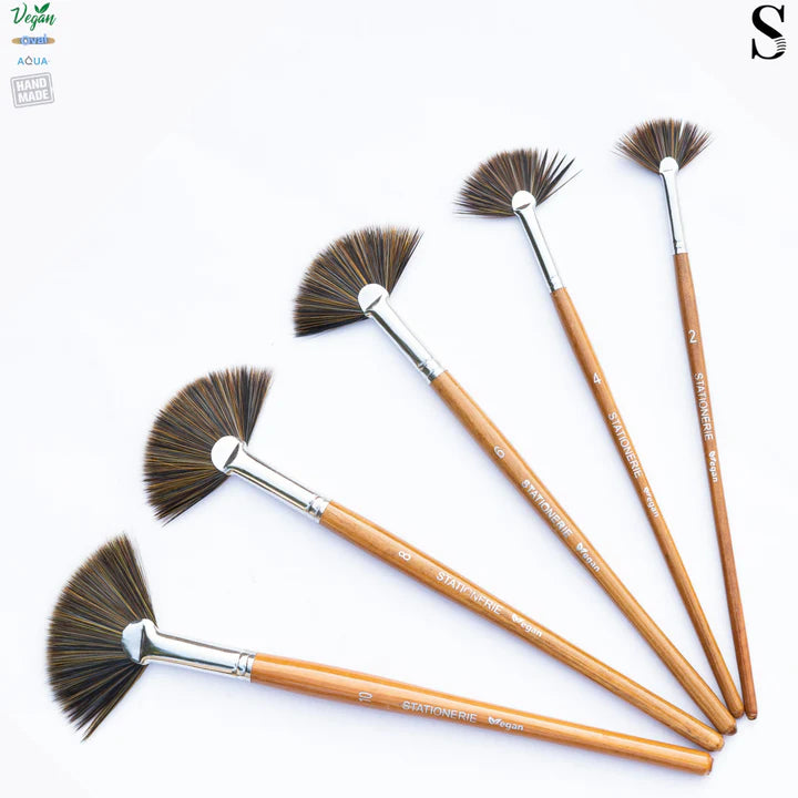 Retail Maharaj Fan Brush Set of 5 Velour Mix Media - Retail Maharaj