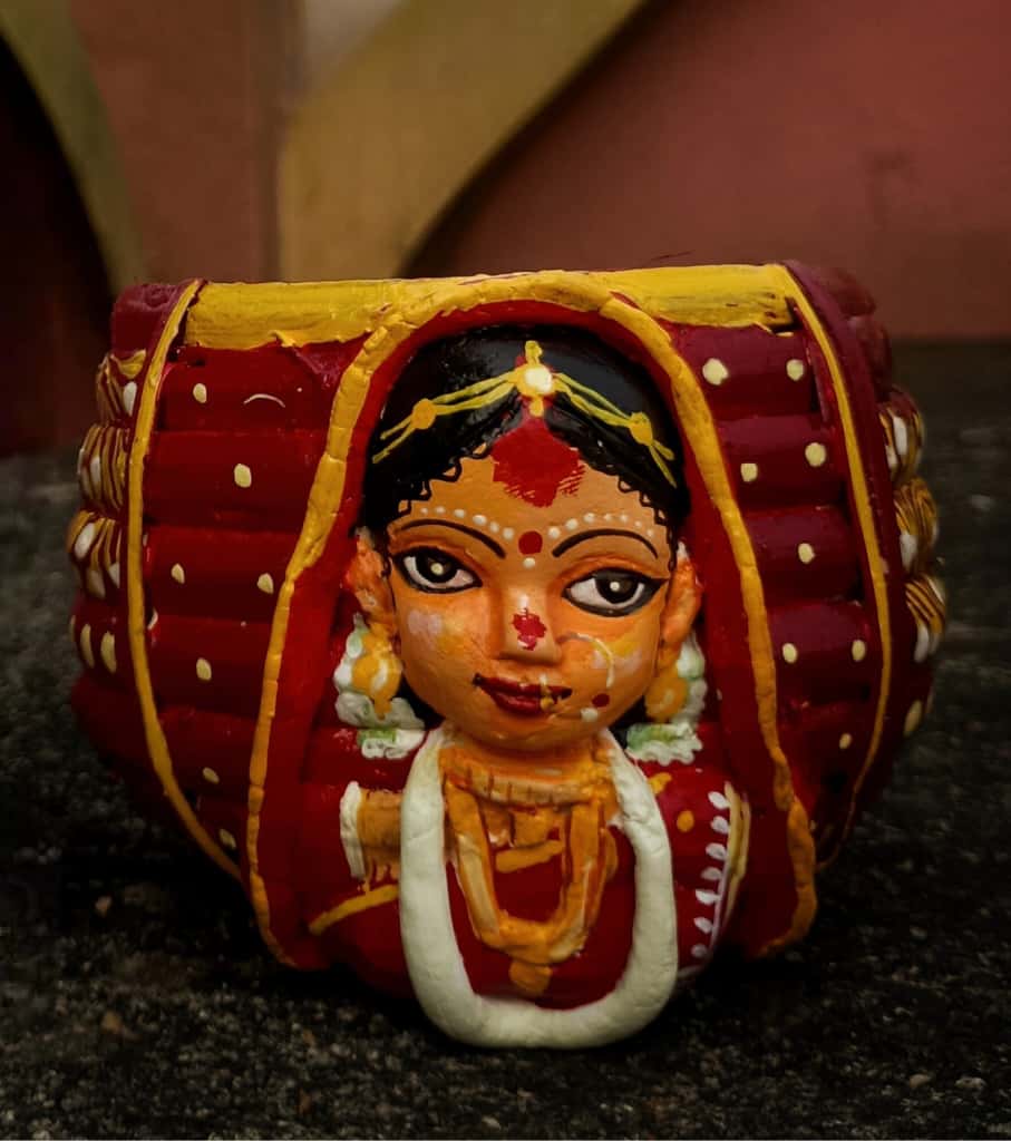 Premium Hand-Painted Wooden Kunke (3 Inch) – Authentic Bengali Groom's Sindoor Applicator
