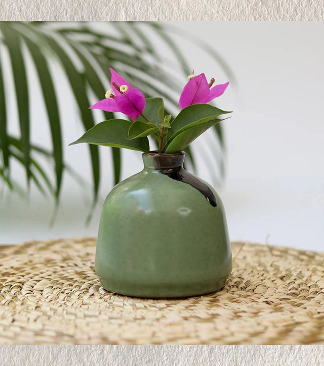 Ceramic Art – Handcrafted Earthen Masterpiece (Height: 3.5 inches) - Retail Maharaj
