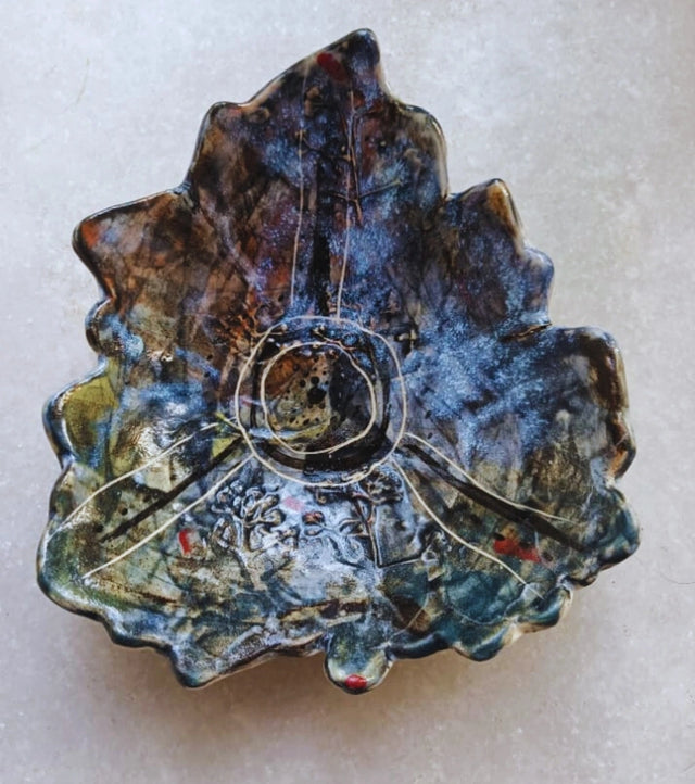 Leaf-Shaped Tapas Plate for Baking & Serving – Handcrafted by LeafCraze - Retail Maharaj